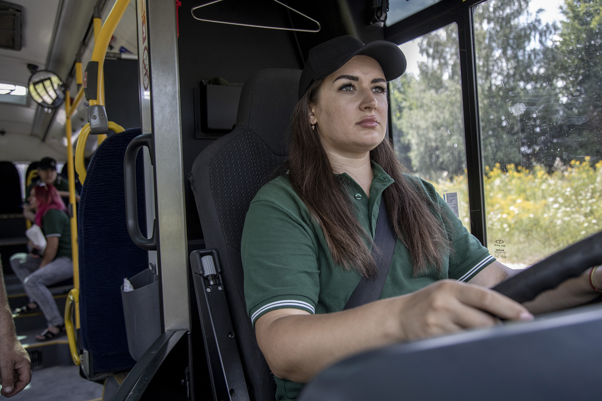 Зарплати жінок і чоловіків в Україні: хто заробляє більше